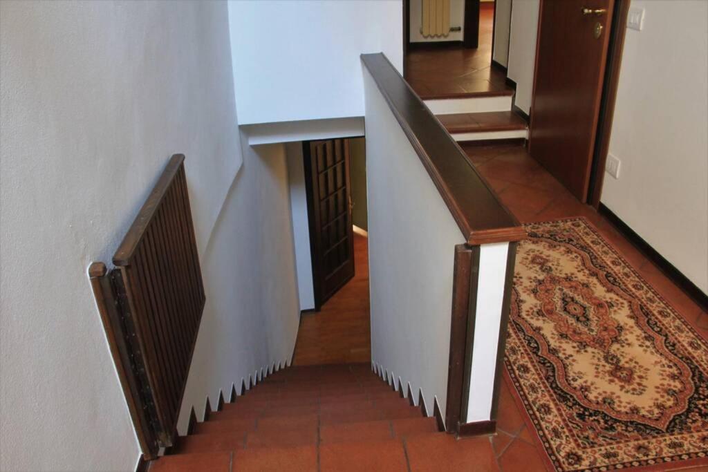 Daisy House: Nice Attic In The Historical Center Salo Luaran gambar